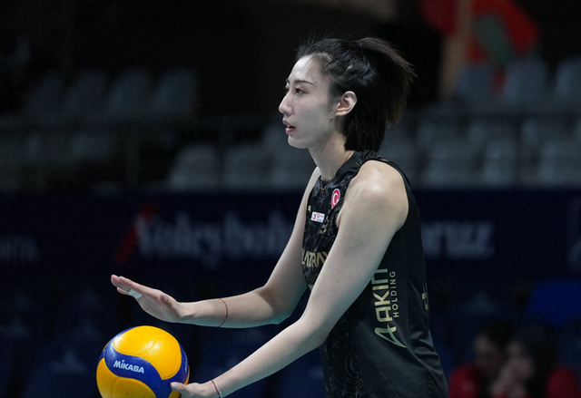 开云网页版-朱婷越打越油！2场合砍33分晋级意甲四强，王媛媛冲击留洋首冠|拦网|1/4决赛|科内|瓦基弗银行|中国女排_新浪体育_新浪新闻